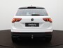Volkswagen Tiguan 1.4 TSI eHybrid Life Automaat - Trekhaak - ACC - Navigatie - LED - Camera - Achterklep elektrisch - Climatronic