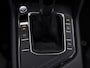 Volkswagen Tiguan 1.4 TSI eHybrid Life Automaat - Trekhaak - ACC - Navigatie - LED - Camera - Achterklep elektrisch - Climatronic