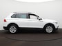 Volkswagen Tiguan 1.4 TSI eHybrid Life Automaat - Trekhaak - ACC - Navigatie - LED - Camera - Achterklep elektrisch - Climatronic