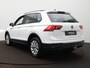 Volkswagen Tiguan 1.4 TSI eHybrid Life Automaat - Trekhaak - ACC - Navigatie - LED - Camera - Achterklep elektrisch - Climatronic