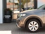 Volkswagen T-Cross 1.0 TSI Life | Parkeersensoren voor & achter | Apple carplay / Android auto | Adaptieve cruise control | DAB Ontvanger