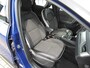 Renault Captur TCe 101pk Intens / Navigatie / Dakrails / 4 Seizoen banden / Compleet dealer O.H