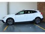 Volvo V40 Cross Country T3 Automaat Edition+ | Afneembare trekhaak | Stoelverwarming | Navigatie | Volvo on Call | Climate control | Parkeersensoren achter | High performance audio | Dealeronderhouden