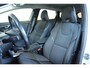 Volvo V40 Cross Country T3 Automaat Edition+ | Afneembare trekhaak | Stoelverwarming | Navigatie | Volvo on Call | Climate control | Parkeersensoren achter | High performance audio | Dealeronderhouden