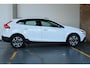 Volvo V40 Cross Country T3 Automaat Edition+ | Afneembare trekhaak | Stoelverwarming | Navigatie | Volvo on Call | Climate control | Parkeersensoren achter | High performance audio | Dealeronderhouden
