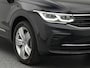 Volkswagen Tiguan 1.4 TSI eHybrid Life 245pk DSG | Trekhaak | Panoramadak | Side Assist | LED Matrix | Camera | Head-up Display | Elek. Achterklep |
