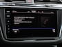 Volkswagen Tiguan 1.4 TSI eHybrid Life 245pk DSG | Trekhaak | Panoramadak | Side Assist | LED Matrix | Camera | Head-up Display | Elek. Achterklep |