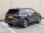 Volkswagen Tiguan 1.5 eHybrid Life Edition 204pk DSG | Navigatie | DCC | Achteruitrijcamera + 360 | Keyless acces | LED Matrix | 19" Catania | Elek. Achterklep |
