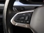 Volkswagen T-Roc 1.5 TSI Life Business 150 pk DSG | Climate control | Achteruitrijcamera | 18" Lichtmetalen velgen | Trekhaak | Navi via App-Connect |