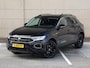 Volkswagen T-Roc 1.5 TSI Life Business 150 pk DSG | Climate control | Achteruitrijcamera | 18" Lichtmetalen velgen | Trekhaak | Navi via App-Connect |