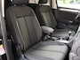 Volkswagen T-Roc 1.5 TSI Life Business 150 pk DSG | Climate control | Achteruitrijcamera | 18" Lichtmetalen velgen | Trekhaak | Navi via App-Connect |