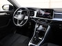 Volkswagen T-Roc 1.5 TSI Life Business 150 pk DSG | Climate control | Achteruitrijcamera | 18" Lichtmetalen velgen | Trekhaak | Navi via App-Connect |