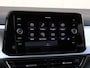 Volkswagen T-Roc 1.5 TSI Life Business 150 pk DSG | Climate control | Achteruitrijcamera | 18" Lichtmetalen velgen | Trekhaak | Navi via App-Connect |