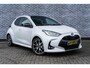 Toyota Yaris 1.5 Hybrid Executive | Panoramadak | JBL Audio | Achteruitrijcamera | Keyless Entry | Parkeersensoren | Navigatie | Apple Carplay | Android Auto | Lichtmetalen Velgen 17 inch