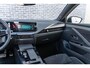 Opel Astra 1.6 Turbo Plug In Hybrid Ultimate | Plug-in Hybrid (PHEV) | Trekhaak | Schuifdak | Keyless Entry | 360 Graden Camera | Parkeersensoren | AGR Stoelen | Lichtmetalen Velgen 18 inch | Alcantara Bekleding | Head-up Display