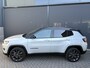 Jeep Compass 4xe 240 Plug-in Hybrid Electric Trailhawk Airco - Schuif/kanteldak - Achteruitrijcamera - Apple carplay - Parkeersensoren - Navigatie - Oplaadmogelijkheid - Lederen bekleding - Cruise control - Dakrails - Led verlichting - Elektrische ramen - Bluetooth - Keyless start - Start/stop systeem - Stuur multifunctioneel