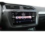 Volkswagen Tiguan 2.0 TSI 190pk DSG 4Motion Highline Business R | Navigatie | Wegklapbare trekhaak | APP Connect | Camera