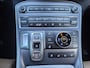 Hyundai Santa Fe 1.6 T-GDI PHEV Premium Plus Sky Automaat 5P. / Fabrieksgarantie tot 11-2027 / Trekhaak afneembaar / Dealer onderhouden / Trekgewicht 1.350 kg / head-up display / Panorama schuifdak / Stuur-, stoel- en achterbankverwarming / Apple Carplay Android / Rondomzicht camera /