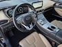Hyundai Santa Fe 1.6 T-GDI PHEV Premium Plus Sky Automaat 5P. / Fabrieksgarantie tot 11-2027 / Trekhaak afneembaar / Dealer onderhouden / Trekgewicht 1.350 kg / head-up display / Panorama schuifdak / Stuur-, stoel- en achterbankverwarming / Apple Carplay Android / Rondomzicht camera /