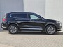 Hyundai Santa Fe 1.6 T-GDI PHEV Premium Plus Sky Automaat 5P. / Fabrieksgarantie tot 11-2027 / Trekhaak afneembaar / Dealer onderhouden / Trekgewicht 1.350 kg / head-up display / Panorama schuifdak / Stuur-, stoel- en achterbankverwarming / Apple Carplay Android / Rondomzicht camera /