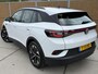 Volkswagen ID.4 Pro 77 kWh SOH 94.87% | Stoelverwarming | LED verlichting | Keyless entry&start | Navigatiesysteem | Apple CarPlay/Android Auto | Climate control | Cruise control adaptief | Achteruitrijcamera