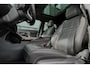 Land Rover Range Rover Evoque 1.5 P300e AWD R-Dynamic SE PANO LEER MERIDIAN 20" LED