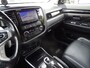 Mitsubishi Outlander 2.0 PHEV instyle+ Schuif-/Kanteldak | Stoel-/Stuurverwarming | Trekhaak | Camera