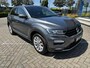 Volkswagen T-Roc 1.5 TSI Sport | App-connect | Led | ACC | el. A-klep | 17"LMV | Stoelverw.