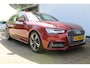 Audi A4 Avant 1.4 TFSI Sport S line edition | Incl. 12 maanden Garantie | Keyless start | Elektrische kofferbakklep | Cruise controle | Climate controle | Navigatie | Parkeersensoren achter | Virtual cockpit | Schakelmogelijheid aan stuurwiel | Zwarte hemelbekleding | 18 Inch LMV | Half lederen bekleding | Origineel NL Auto | NAP |