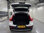 Volvo XC40 2.0 B3 Core 4-Cil! - Trekhaak! - Leer! - Facelift!