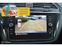 Volkswagen Tiguan 1.5 TSI AUTOM. Highline Business R | Pano-dak | Trekhaak