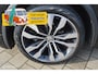 Volkswagen Tiguan 1.5 TSI AUTOM. Highline Business R | Pano-dak | Trekhaak