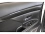 Mitsubishi Outlander 2.0 2WD Intense+ 7-Persoons Schuif/Kanteldak, Stuur/stuur Verwarming, Cruise control