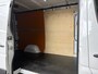 Volkswagen Crafter 50 2.0 TDI L2H1, NAP, airconditioning, cruise control, achteruitrijcamera, boordcomputer, trekhaak