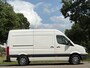 Volkswagen Crafter 50 2.0 TDI L2H1, NAP, airconditioning, cruise control, achteruitrijcamera, boordcomputer, trekhaak