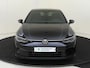 Volkswagen Golf 1.5 TSI R-Line Business | Parkeerassistent | Dodehoek detectie | Navigatie | LED Plus verlichting | Adaptieve cruise control | Achteruitrijcamera | Sfeerverlichting |