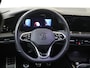 Volkswagen Golf 1.5 TSI R-Line Business | Parkeerassistent | Dodehoek detectie | Navigatie | LED Plus verlichting | Adaptieve cruise control | Achteruitrijcamera | Sfeerverlichting |