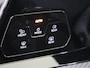 Volkswagen Golf 1.5 TSI R-Line Business | Parkeerassistent | Dodehoek detectie | Navigatie | LED Plus verlichting | Adaptieve cruise control | Achteruitrijcamera | Sfeerverlichting |