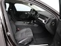 Volvo V60 T6 350PK Recharge AWD Core Bright /  Adaptive Cruise / BLIS / Verwarmbare Voorstoelen + Stuurwiel / 19" Wielen / Keyless /