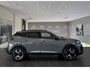 Peugeot e-2008 EV Allure Avantage 54 kWh Climate Control | Full Map Navigatie | Apple Carplay/Android Auto | Keyless Entry | Parkeersensoren | Bekleding Half Leder | Direct uit Voorraad Leverbaar!