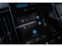 Volvo XC60 2.0 T6 Plug-in Hybrid AWD Plus Black Edition | PHEV | Panoramadak | 360 Graden Camera | Head-up Display | Luchtvering | Harman Kardon Audio | Keyless Entry | Elektrische Achterklep | Elektrisch Verstelbare Voorstoelen | Apple Carplay | Android Auto