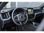 Volvo XC60 2.0 T6 Plug-in Hybrid AWD Plus Black Edition | PHEV | Panoramadak | 360 Graden Camera | Head-up Display | Luchtvering | Harman Kardon Audio | Keyless Entry | Elektrische Achterklep | Elektrisch Verstelbare Voorstoelen | Apple Carplay | Android Auto