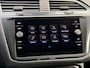 Volkswagen Tiguan 1.5 TSI ACT Highline R R-line Automaat | LED verlichting | Black Style | Trekhaak uitklapbaar | Keyless entry/start | Navigatiesysteem | Apple CarPlay/Android Auto | DAB ontvangst | Parkeersensoren voor en achter