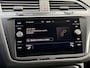 Volkswagen Tiguan 1.5 TSI ACT Highline R R-line Automaat | LED verlichting | Black Style | Trekhaak uitklapbaar | Keyless entry/start | Navigatiesysteem | Apple CarPlay/Android Auto | DAB ontvangst | Parkeersensoren voor en achter