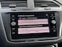 Volkswagen Tiguan 1.5 TSI ACT Highline R R-line Automaat | LED verlichting | Black Style | Trekhaak uitklapbaar | Keyless entry/start | Navigatiesysteem | Apple CarPlay/Android Auto | DAB ontvangst | Parkeersensoren voor en achter