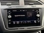 Volkswagen Tiguan 1.5 TSI ACT Highline R R-line Automaat | LED verlichting | Black Style | Trekhaak uitklapbaar | Keyless entry/start | Navigatiesysteem | Apple CarPlay/Android Auto | DAB ontvangst | Parkeersensoren voor en achter