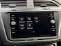 Volkswagen Tiguan 1.5 TSI ACT Highline R R-line Automaat | LED verlichting | Black Style | Trekhaak uitklapbaar | Keyless entry/start | Navigatiesysteem | Apple CarPlay/Android Auto | DAB ontvangst | Parkeersensoren voor en achter