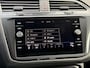 Volkswagen Tiguan 1.5 TSI ACT Highline R R-line Automaat | LED verlichting | Black Style | Trekhaak uitklapbaar | Keyless entry/start | Navigatiesysteem | Apple CarPlay/Android Auto | DAB ontvangst | Parkeersensoren voor en achter