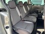 Peugeot Partner Tepee 1.6 XT Rolstoelauto lift Airco Schuifdeur links / rechts 5 persoons Dakrails