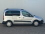 Peugeot Partner Tepee 1.6 XT Rolstoelauto lift Airco Schuifdeur links / rechts 5 persoons Dakrails